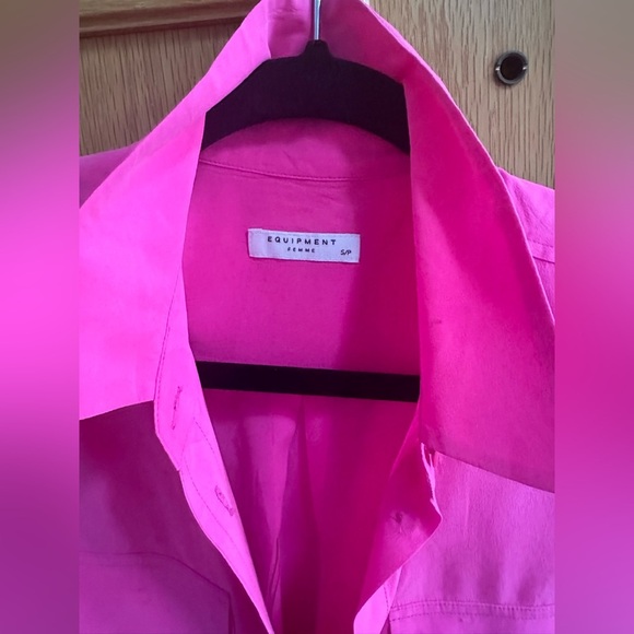 Equipment hot pink sleeveless slim signature blouse size S - Picture 2 of 5